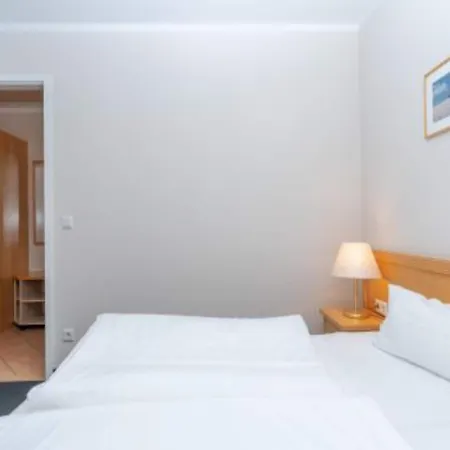 Apartment Mit Balkon Und Schwimmbadnutzung In Sellin (Rugen)